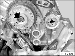 宝马E66拆卸和安装 / 更换左侧进气和排气调整装置 (N62/N62TU)-图片10