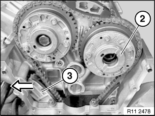 宝马E66拆卸和安装 / 更换左侧进气和排气调整装置 (N62/N62TU)-图片15