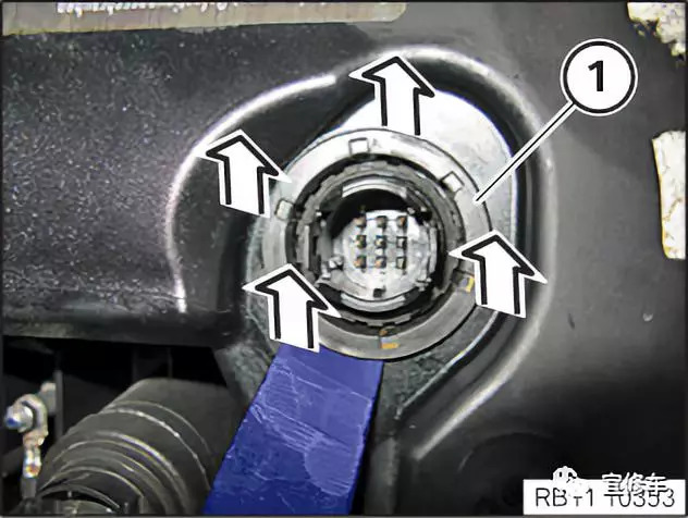 宝马 拆卸和安装 更换偏心轴传感器密封件 (N52T)-图片3