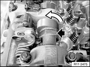 宝马E66拆卸和安装 / 更换左侧进气和排气调整装置 (N62/N62TU)-图片4