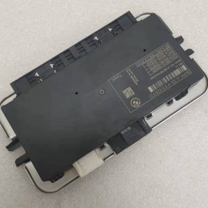 宝马F18F02中控锁不能用维修