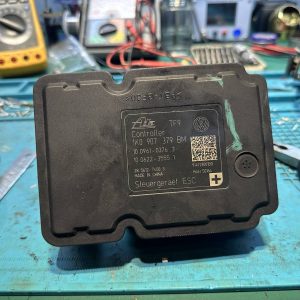 大众ABS控制单元损坏维修