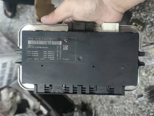 宝马F02玻璃升降器不工作维修