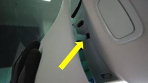 2024+ 特斯拉 Model 3 左后200 mm低音扬声器更换:搁物板访问与4 N·m-图片1