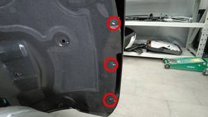2024+ 特斯拉 Model 3 右前保险杠侧支架更换:6 卡子、2 螺母与 4 N·m-图片2