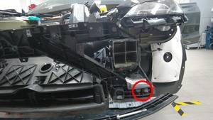 2024+ 特斯拉 Model 3 前踝部止动爪更换:左右对称拆装与 16/10 N·m