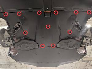 2024+ 特斯拉 Model 3 后底板流线型护板更换:11 颗螺栓与 5 N·m