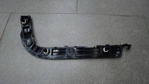2024+ 特斯拉 Model 3 左后翼支架更换:3 颗螺栓与 3.5 N·m