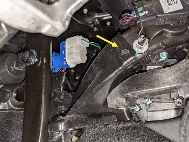 2021+ 特斯拉 Model S 加速踏板更换:独立拆装、红锁片方向与7 Nm-图片2