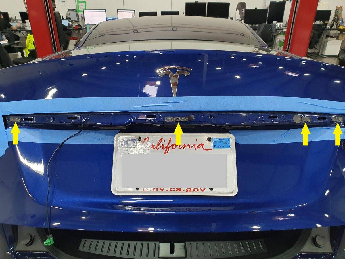 2021+ 特斯拉 Model S HW4后置摄像头更换:0.8与2 Nm、软件操作与五分钟粘接-图片4