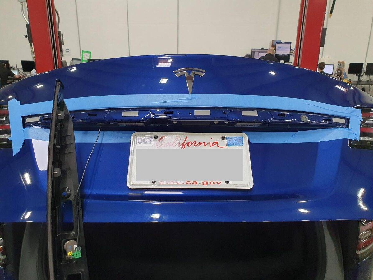2021+ 特斯拉 Model S HW4后置摄像头更换:0.8与2 Nm、软件操作与五分钟粘接-图片5