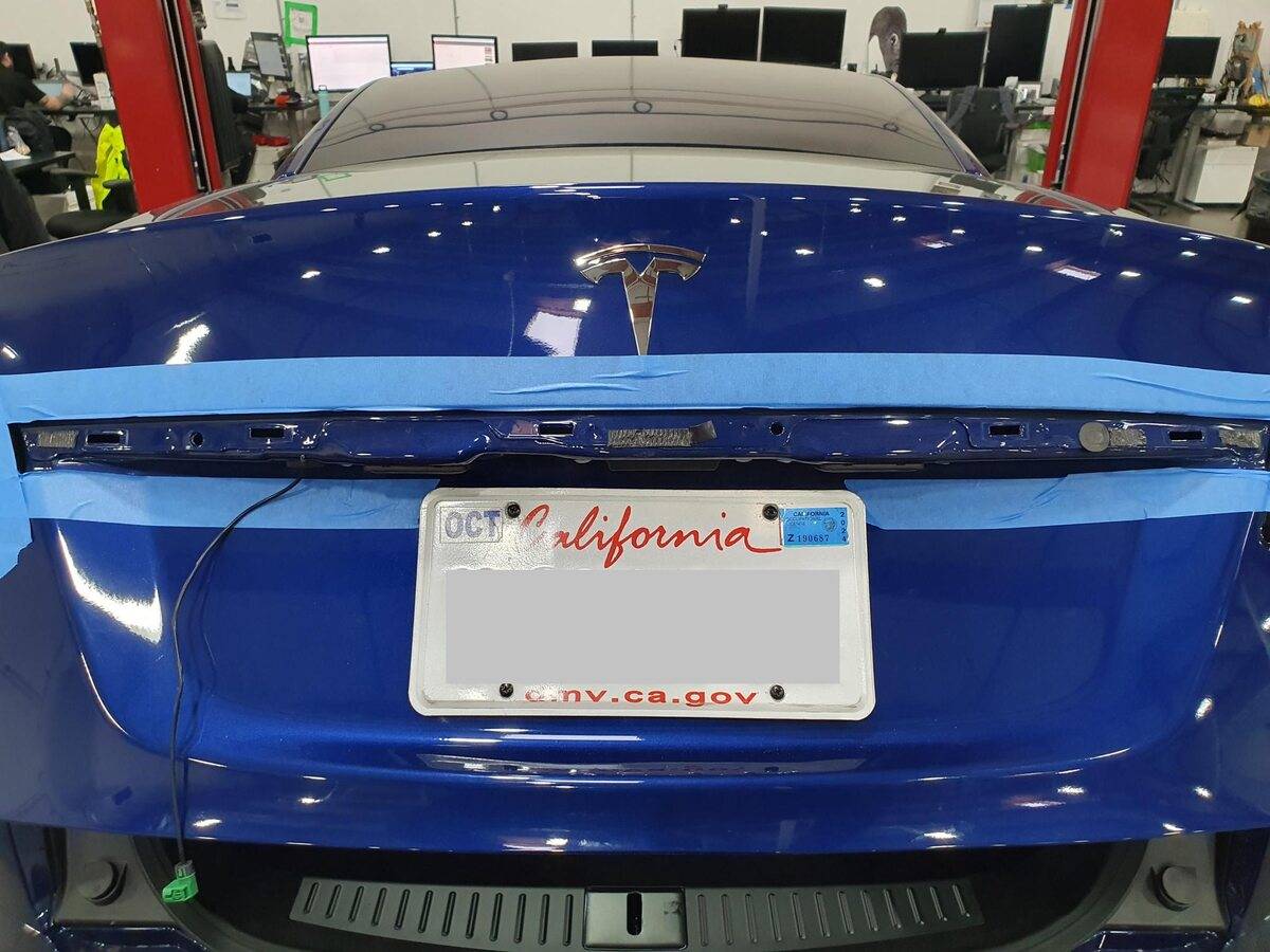 2021+ 特斯拉 Model S HW4后置摄像头更换:0.8与2 Nm、软件操作与五分钟粘接-图片3