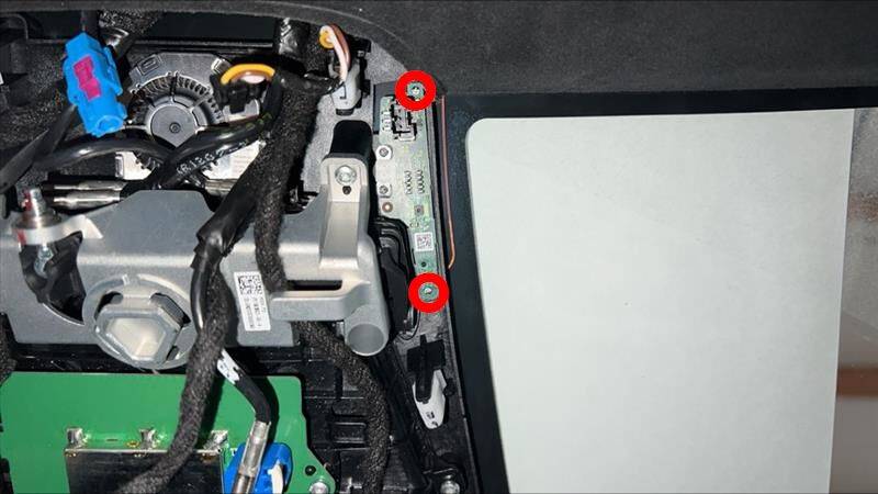 2021+ 特斯拉 Model S 挡风玻璃HVAC传感器更换:PH00、0.12 Nm与石墨烯泡沫-图片4