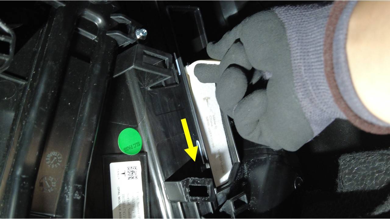 2025+ 特斯拉 Model Y 座舱滤清器更换:上下双片、箭头朝车尾与维护记录-图片3