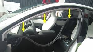 2025+ 特斯拉 Model Y 左侧门楣密封条更换:B柱释放起点与主密封条层次-图片2