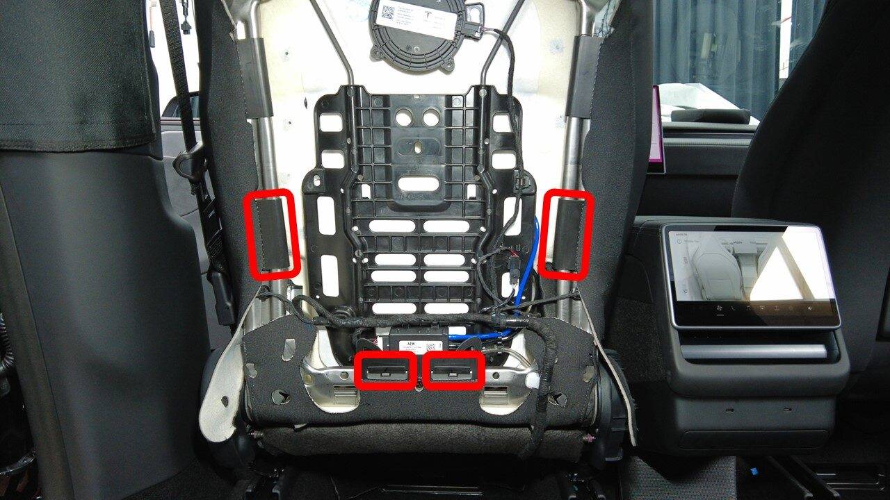 特斯拉 Model Y L 电动腰托更换:一颗5 Nm、六线束夹与软件重装-图片2