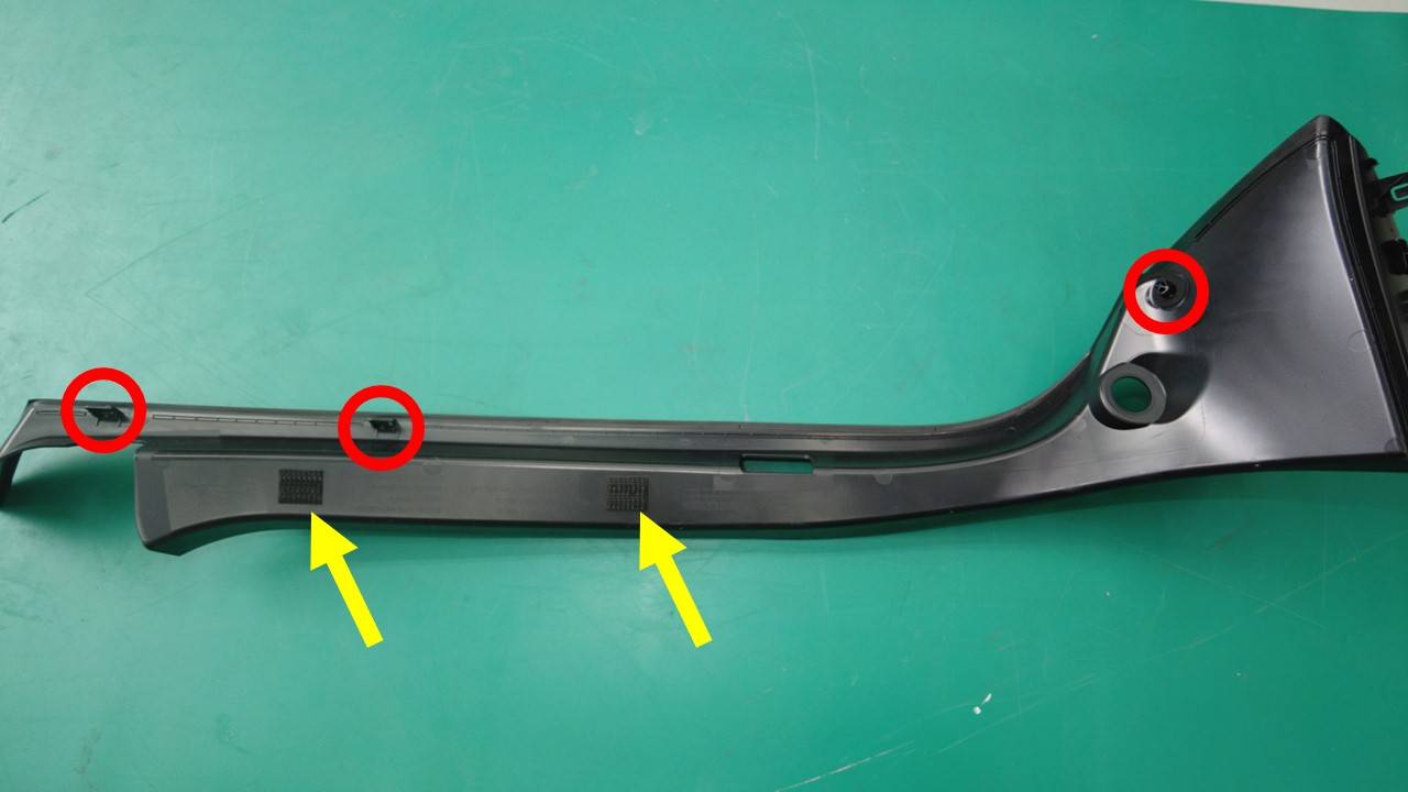 特斯拉 Model Y L 尾门左侧Dual Lock垫片更换:残胶清理与定位线-图片3